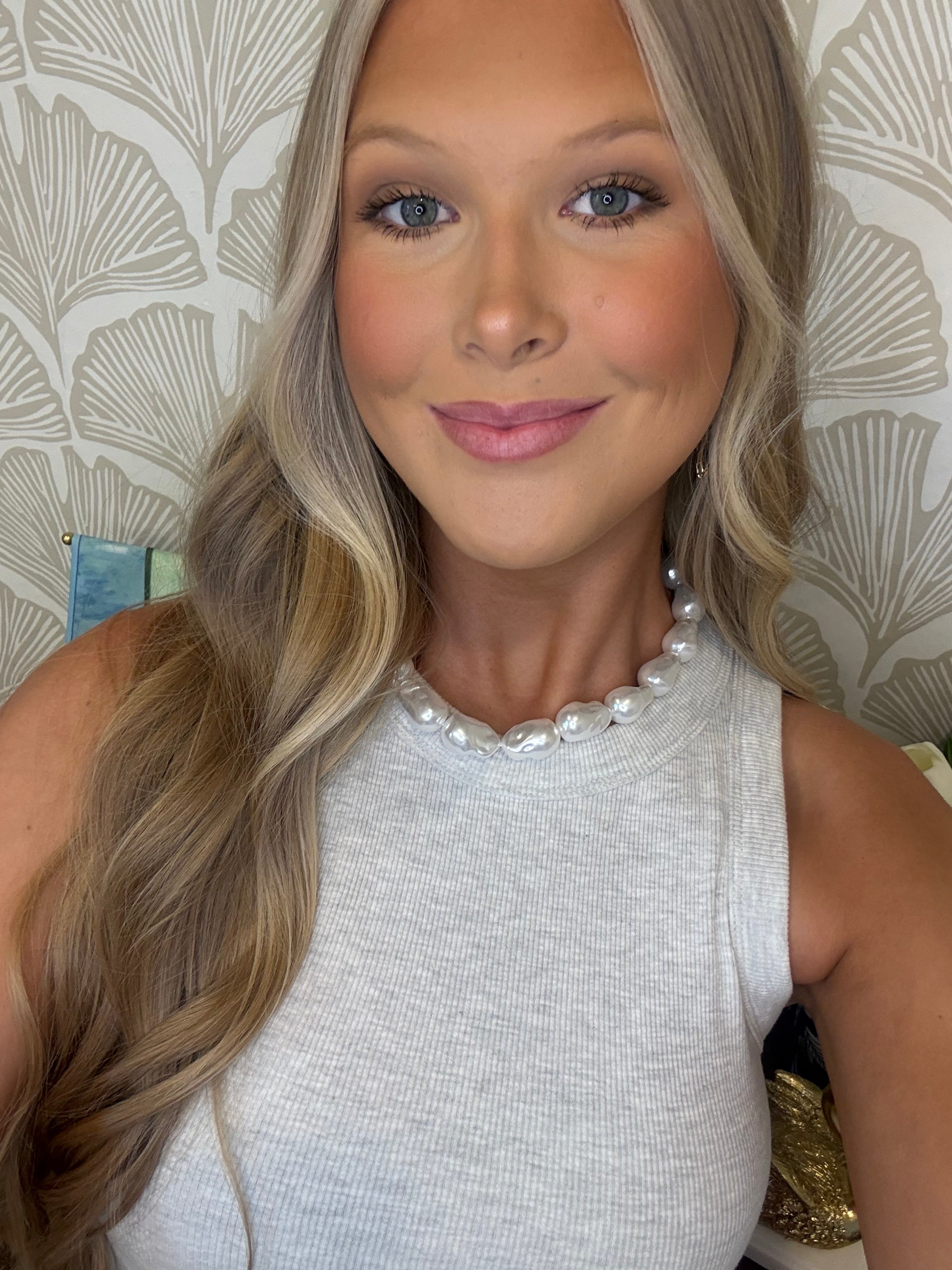 Pearl Embrace Necklace