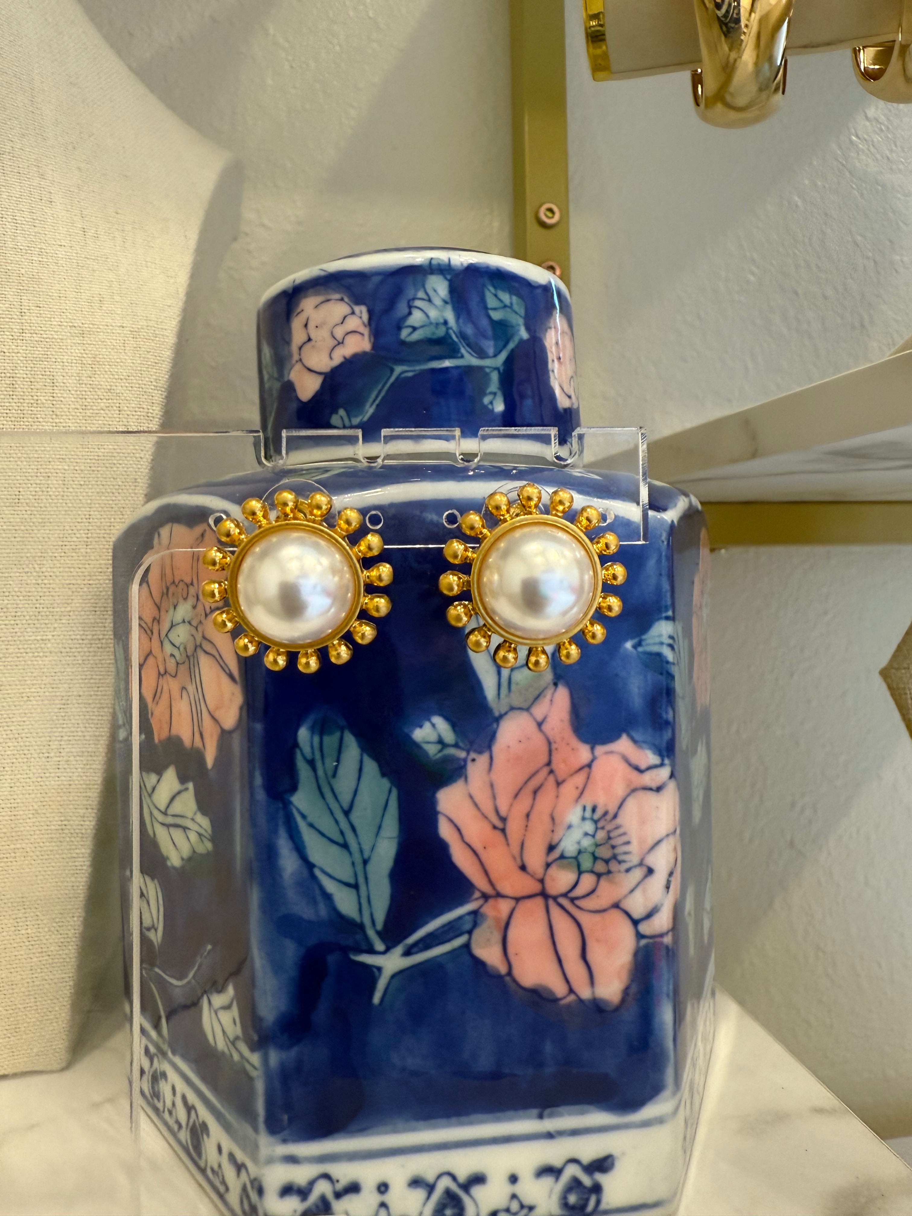 Sunny Pearl Earrings