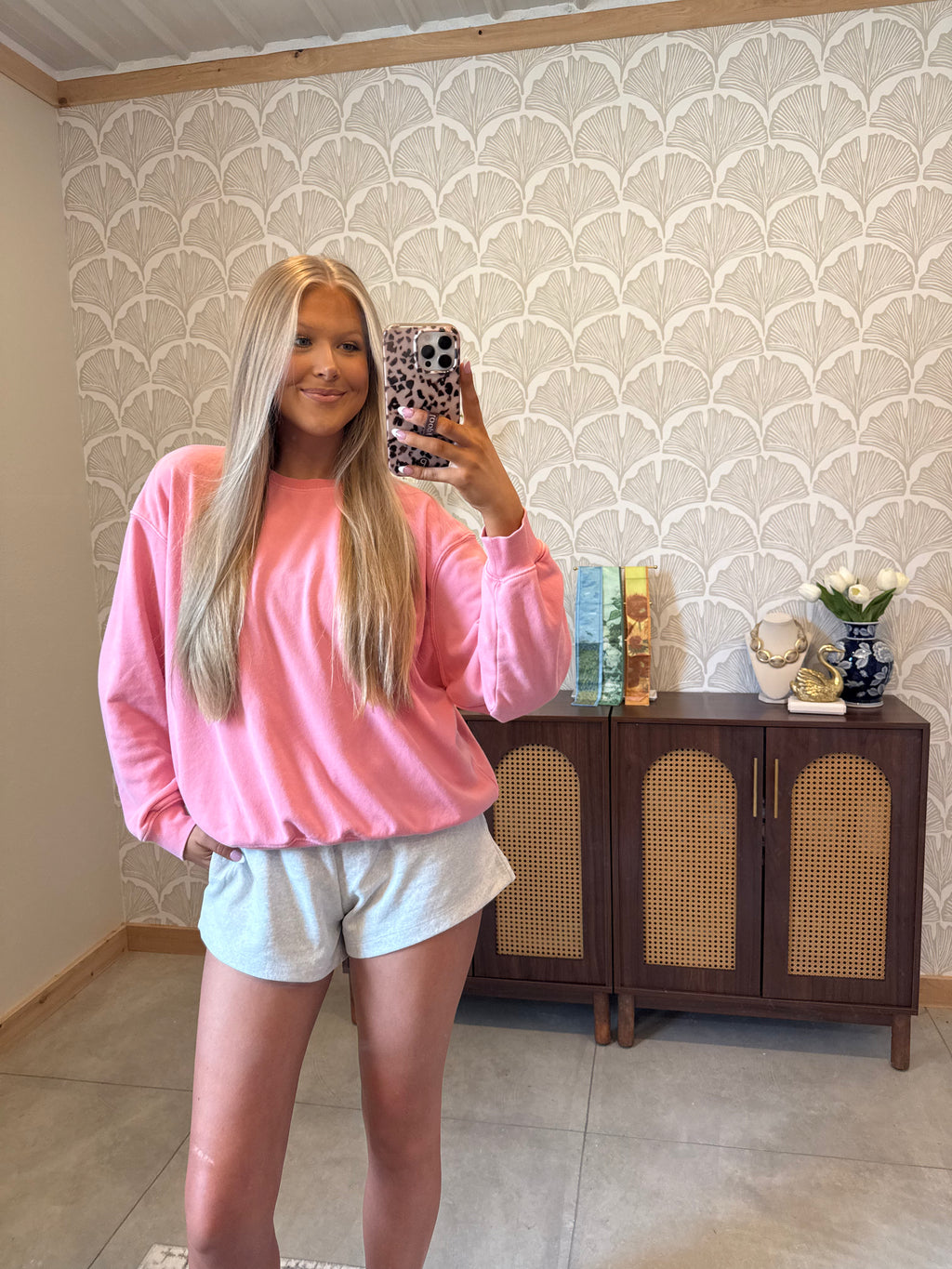 The Saylor Sweatshirt in Taffy Pink