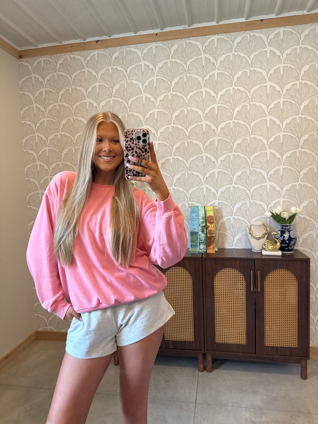 The Saylor Sweatshirt in Taffy Pink