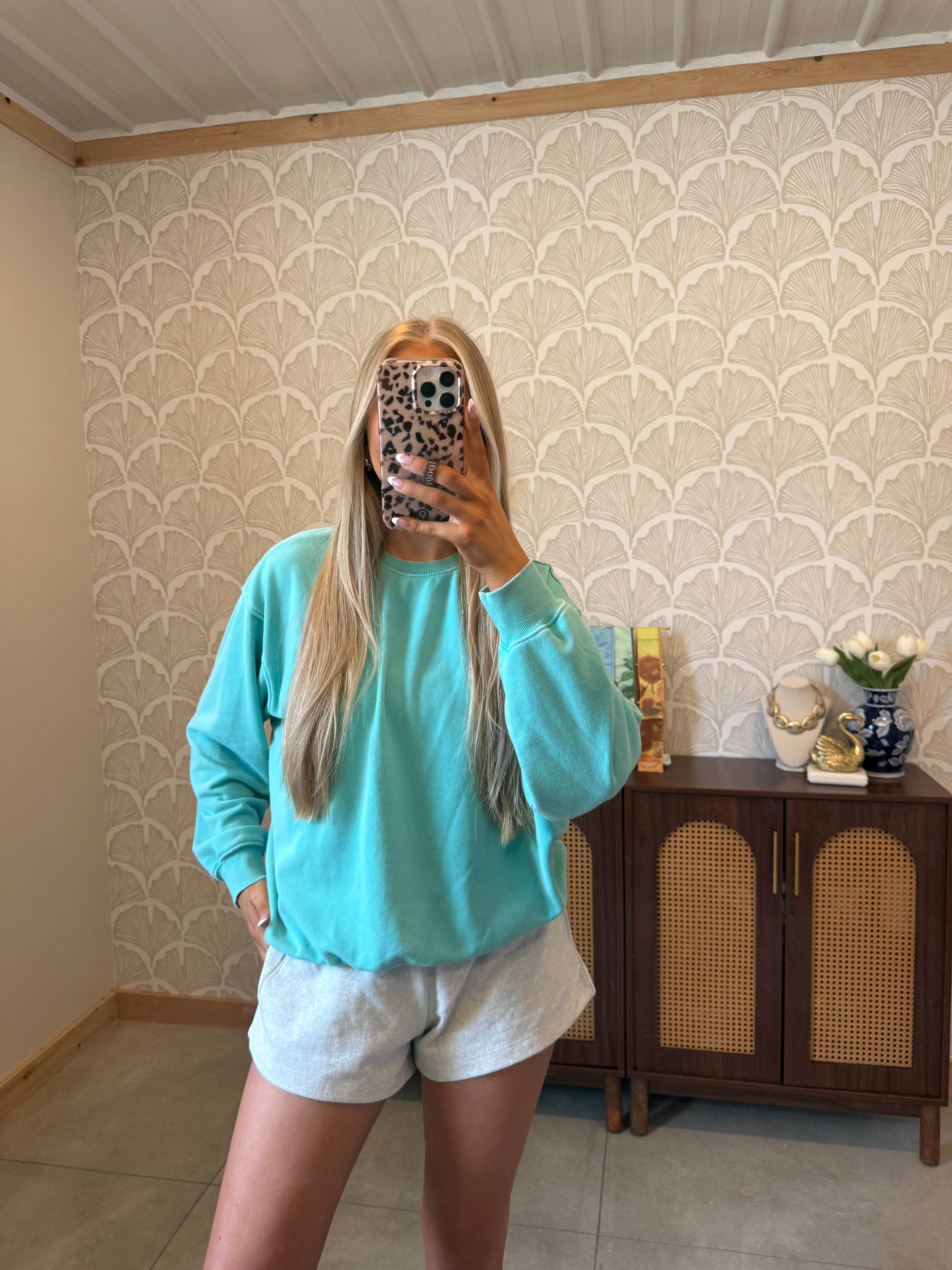 The Saylor Sweatshirt in Turquoise