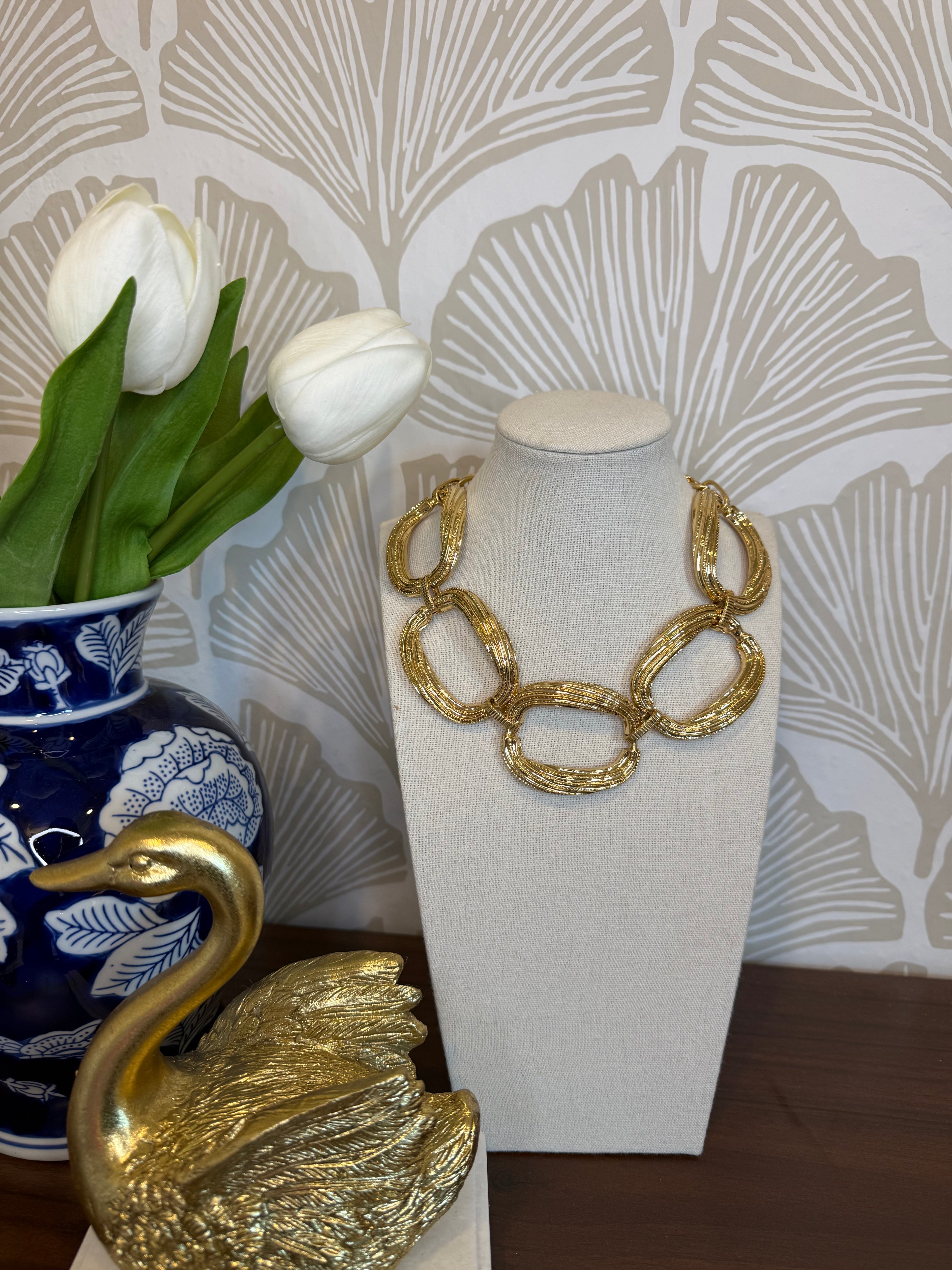 Bold Oval Chain Necklace