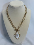 Pearl Oval Ncklace