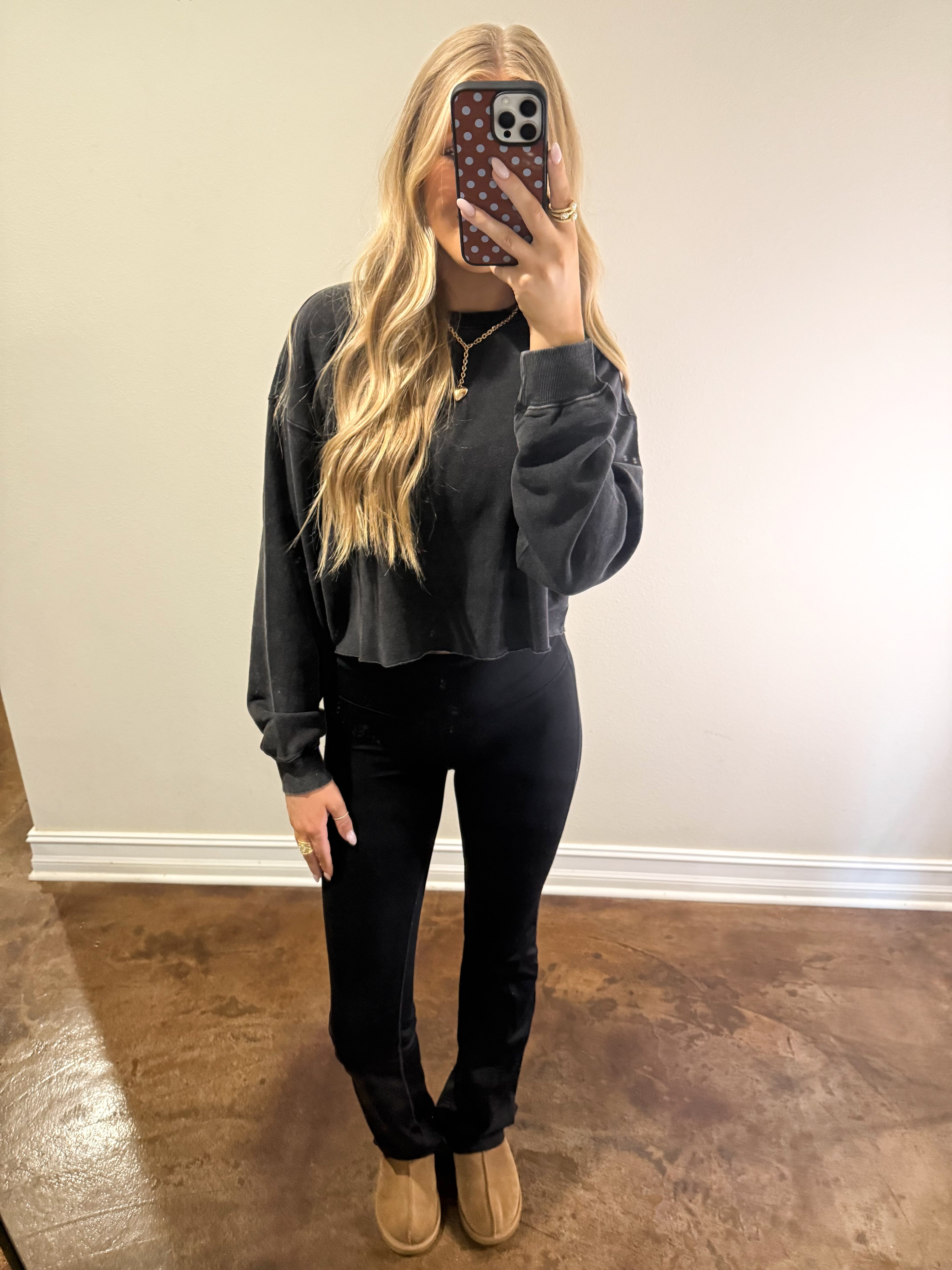 Harley Hemmed Pullover (Black)